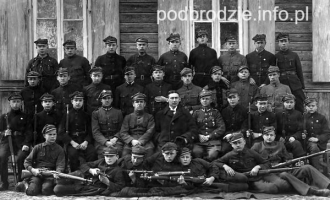 14-Swieciany-hufiec_gimnazjum_im_Jozefa_Pilsudskiego-cwiczenia_wojskowe-1927.jpg