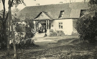 3-Berzeniki-dwor-ok1930A.jpg