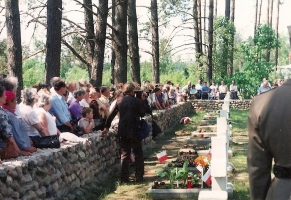 5-Worziany-cmentarz-1995.jpg