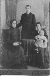 Rodzina_Czechowiczow-przed1914.jpg