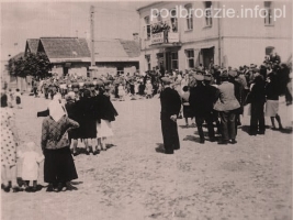 Smorgonie-rynek-koncert-1941.jpg