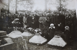 Swieciany-ekshumacja-1944.jpg