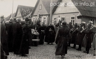 Troki-wizyta_nuncjusza_papieskiego-1937.jpg