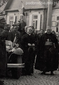 Troki-wizyta_nuncjusza_papieskiego-1937A.jpg