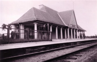 Zulow-stacja_kolejowa-ok1941-1942.jpg