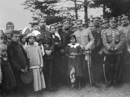 Zulow-wizyta_Marszalka_Pilsudskiego-1919.jpg
