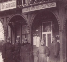 8-Pilsudski-Sylgudyszki-dworzec-1920.jpg