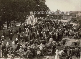 Olkieniki-rynek-targ-przed1939.jpg