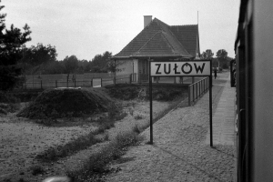 Zulow-stacja-przed_1939.jpg